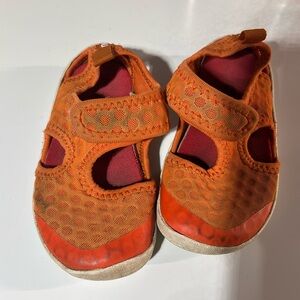 Reima barefoot sandals size EU 22  US 6/6.5 toddler